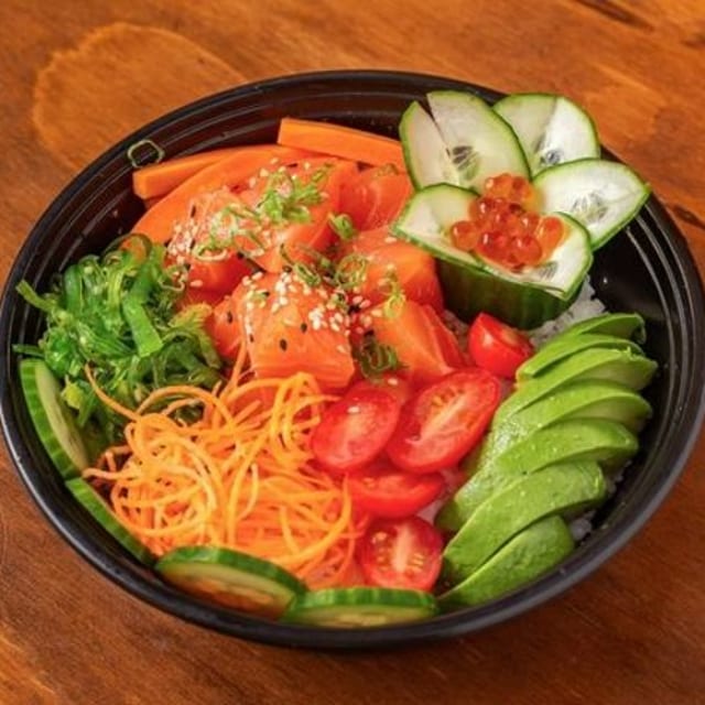 M2. Tuna or Salmon Poke Bowl.