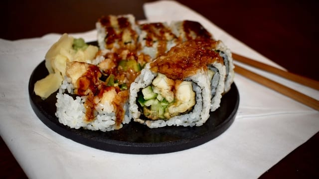 S15. Chicken Tempura Roll.